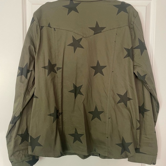 Knox rose star button up - Picture 3 of 3